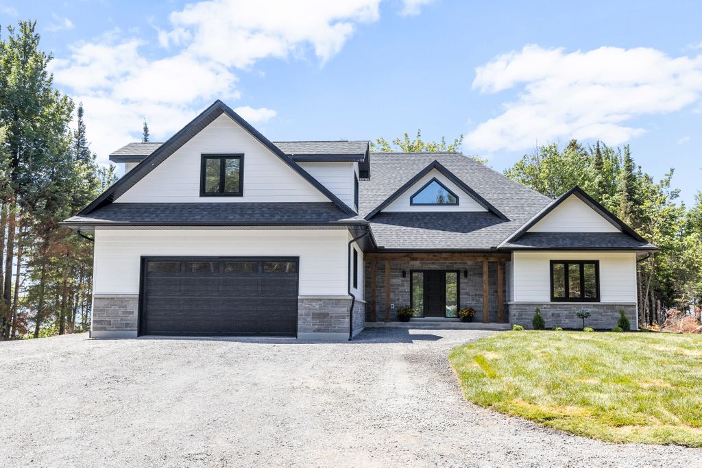 961 Sunnyside Beach Road Sault Ste. Marie ON