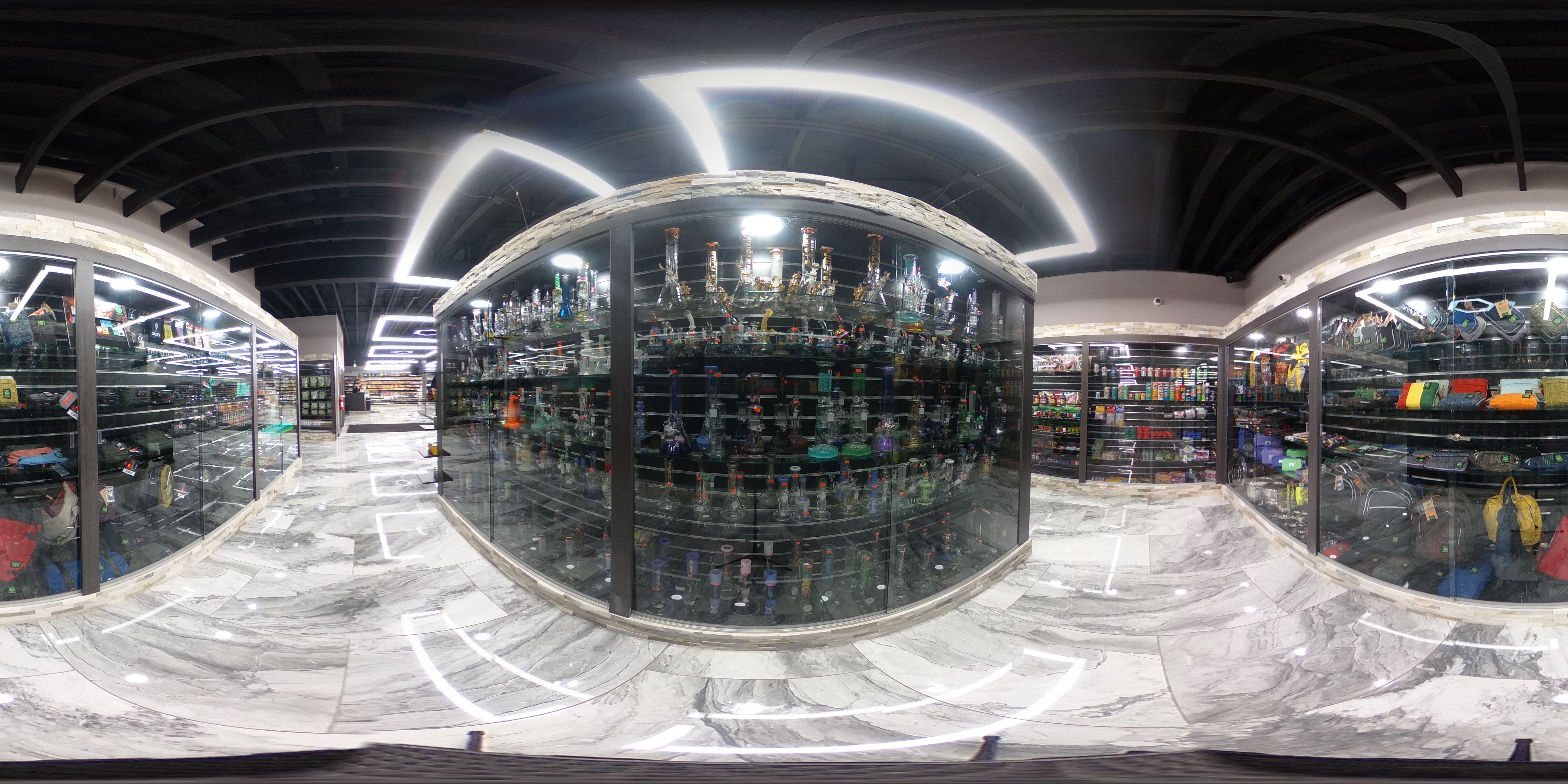 Super ECIG SMOKE SHOP TOUR