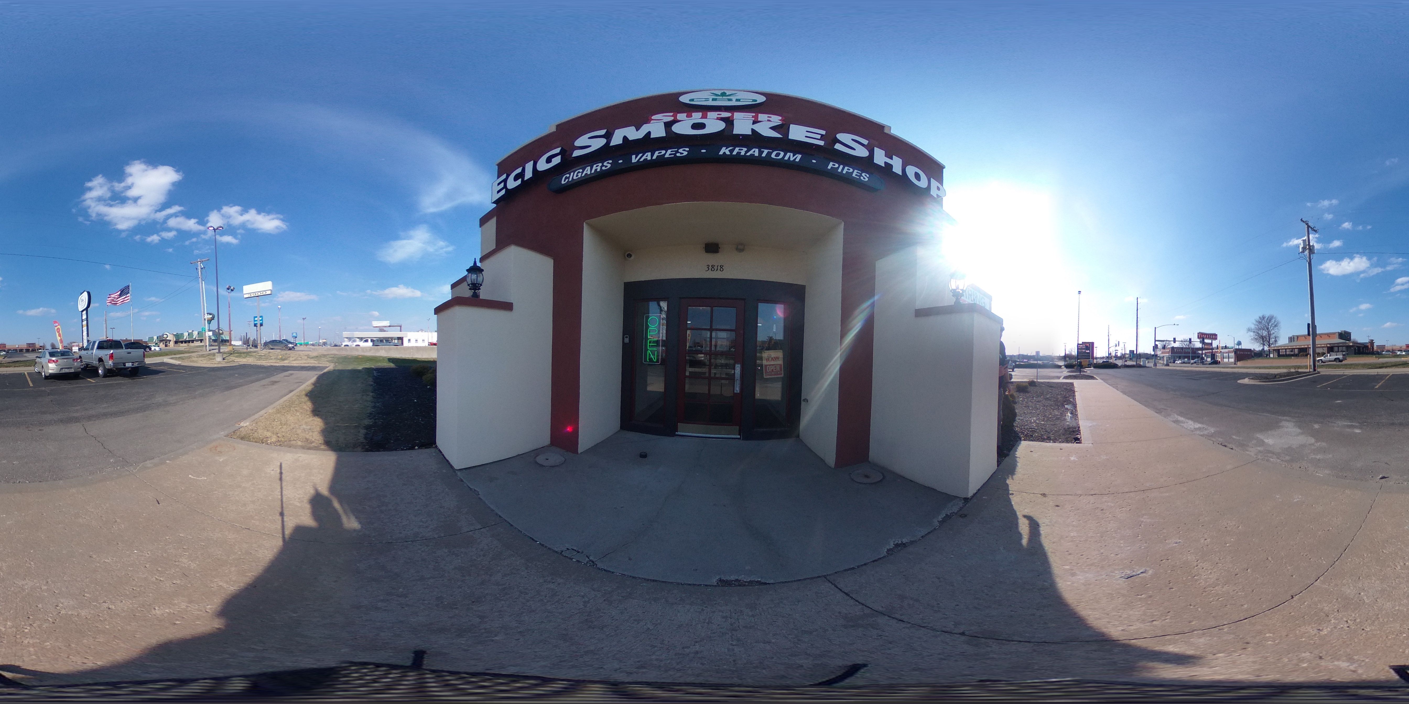 Super ECIG SMOKE SHOP TOUR