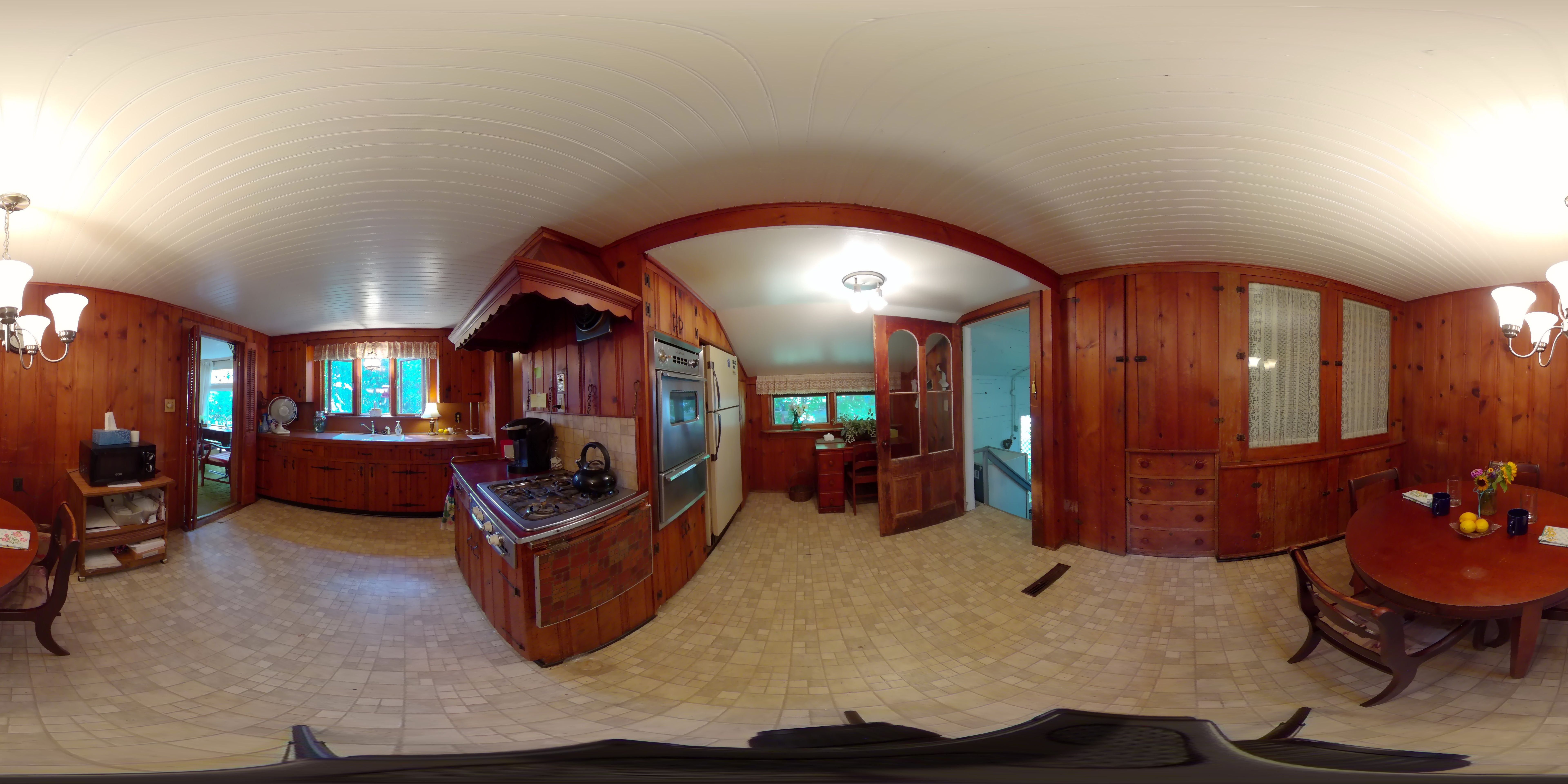 9040 HWY 5, West Bloomfield